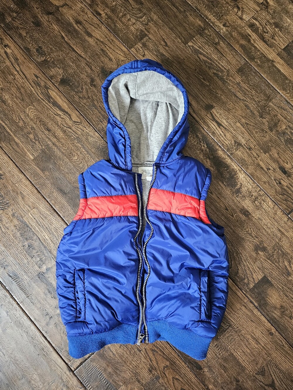 GYMBOREE VINTAGE BOYS PUFFER VEST SIZE 5/6